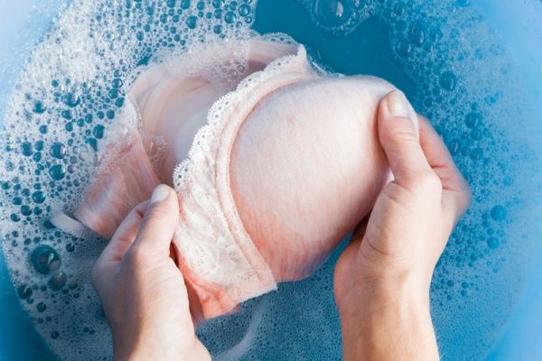 5 способов отбелить потускневшее нижнее белье